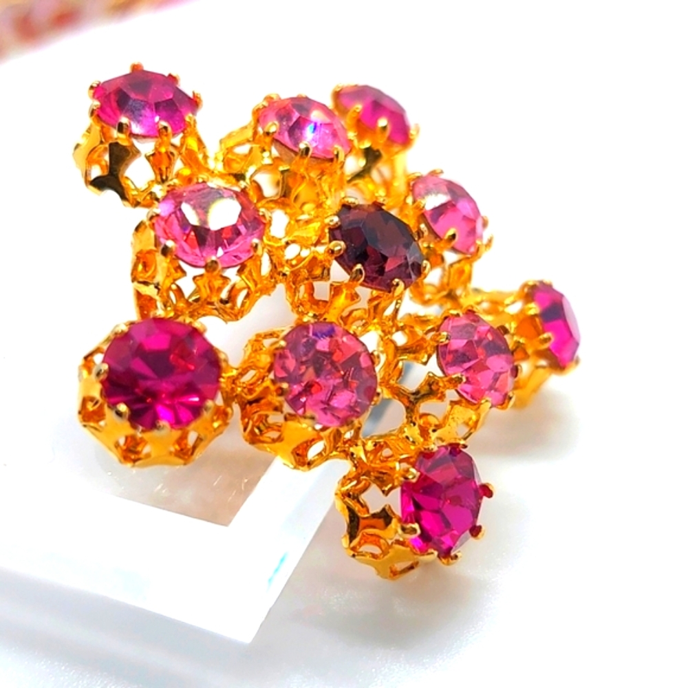 MADE AUSTRIA 3 Shades Of Pink Faceted Rhinestones Domed Prong Set Vintage Brooch - Picture 7 of 12